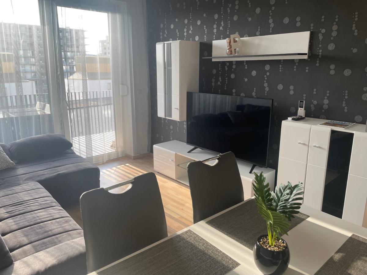 Bay Shore Flat Boedapest
